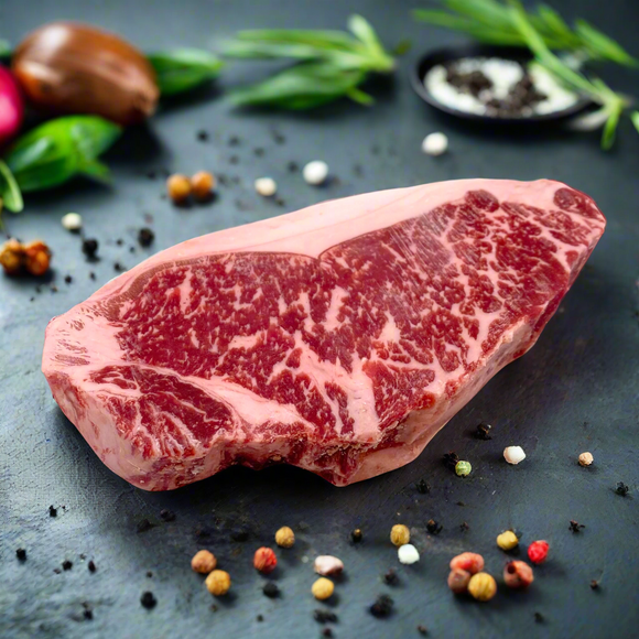 Yugo Wagyu Beef Striploin Steak MB 6/7 เนื้อวากิวออสเตรเลีย สตริปลอยน์ MB6/7 ตัดสเต็ค
