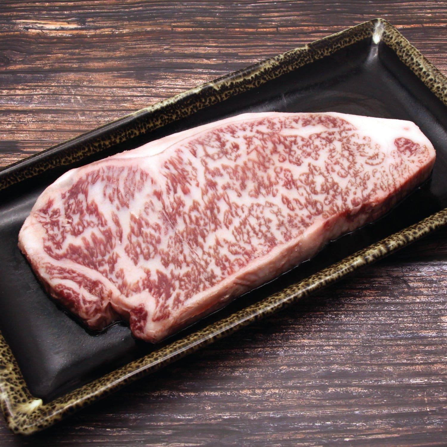 Oita Wagyu A4 Striploin Steak เนื้อโออิตะ วากิว A4 สตริปลอยน์  ตัดสเต็ค - The Foodworks 